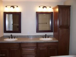 scottsdale-bathroom.webp