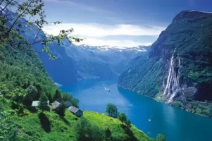 LB-FjordNorge_171067c.webp