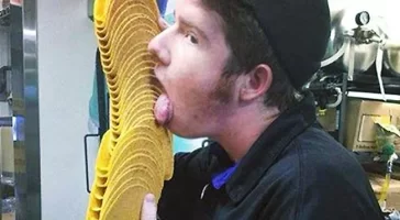 taco-bell-licking.webp