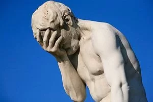 300px-Paris_Tuileries_Garden_Facepalm_statue.webp